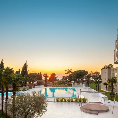 Hotel Materada Plava Laguna Пореч Екстериор снимка