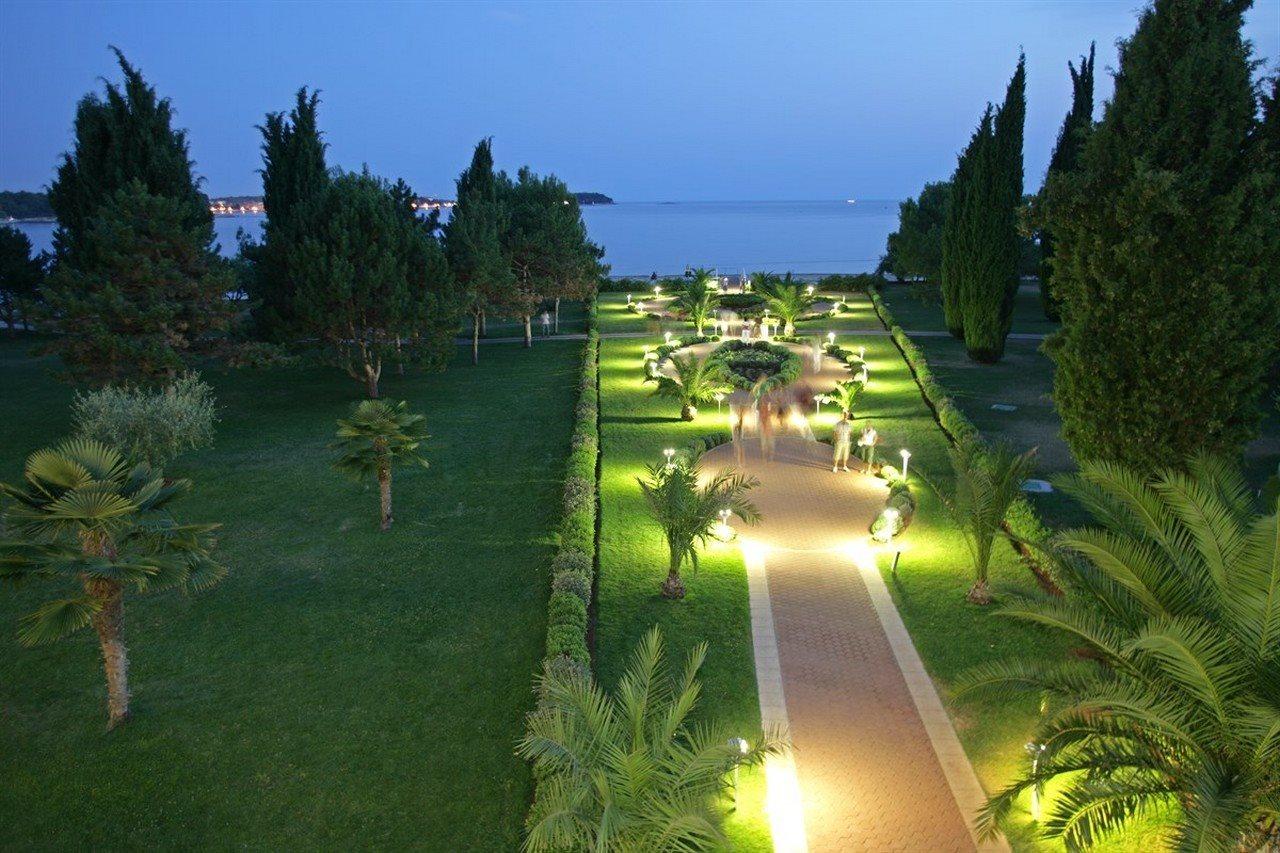 Hotel Materada Plava Laguna Пореч Екстериор снимка