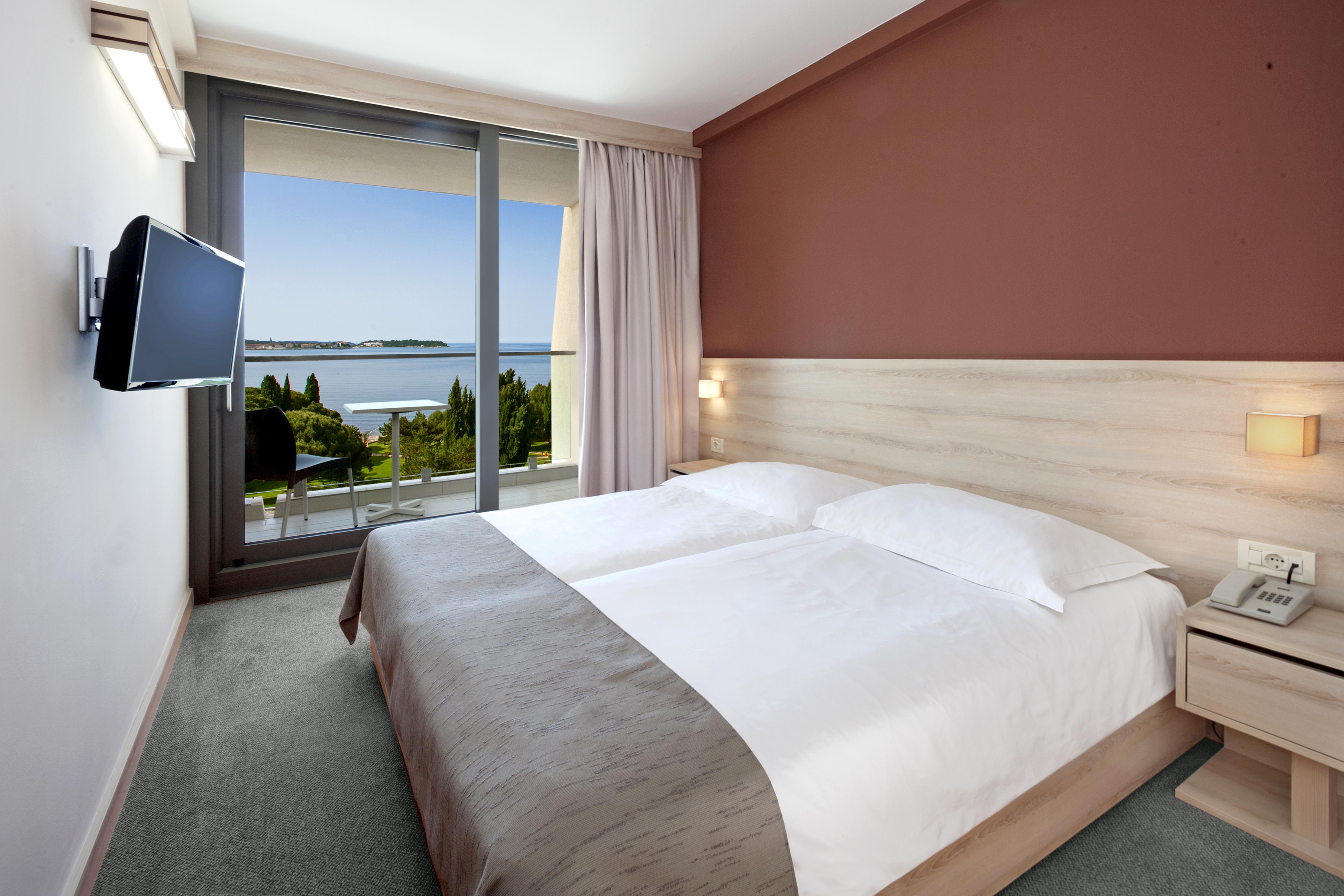 Hotel Materada Plava Laguna Пореч Екстериор снимка