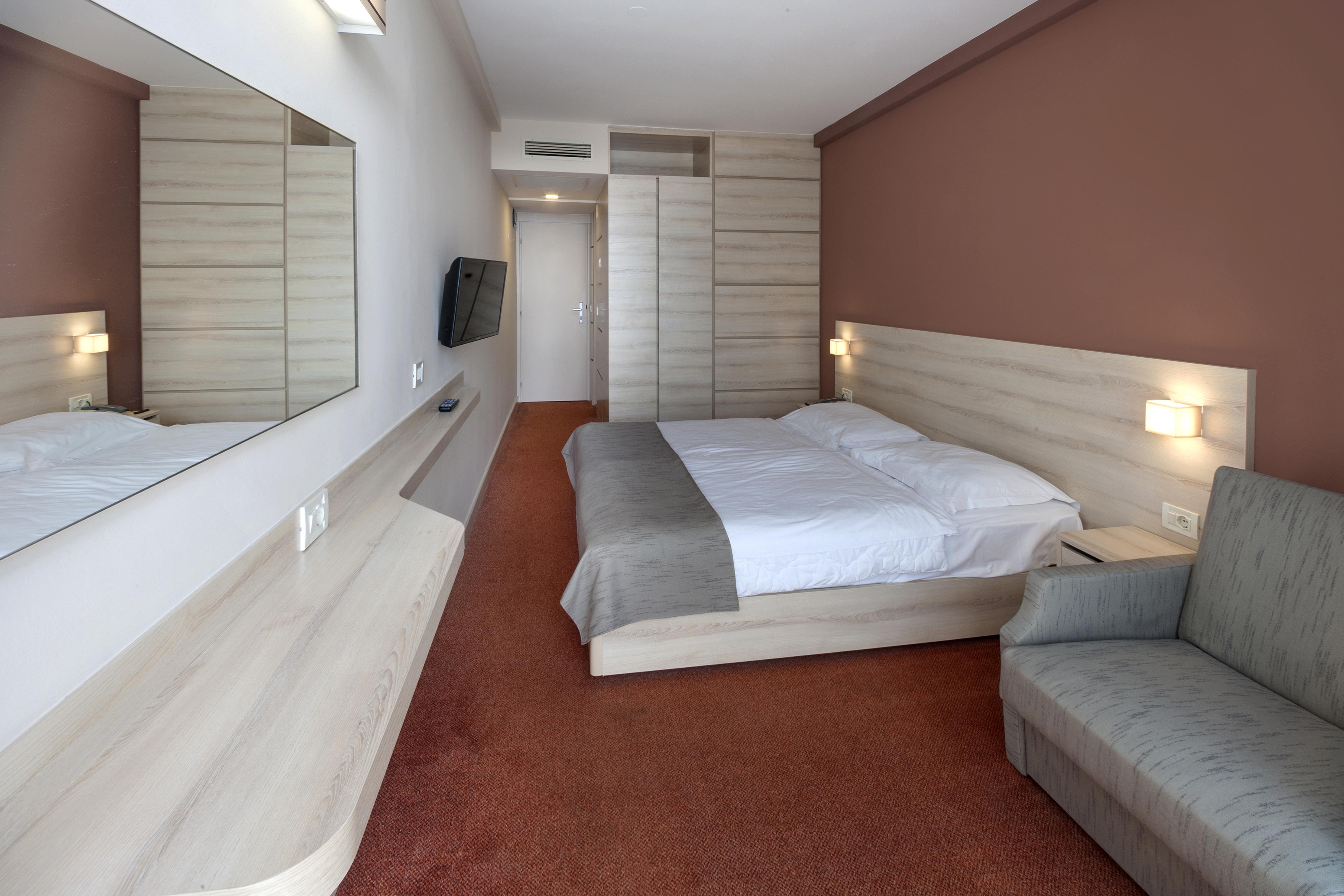 Hotel Materada Plava Laguna Пореч Екстериор снимка