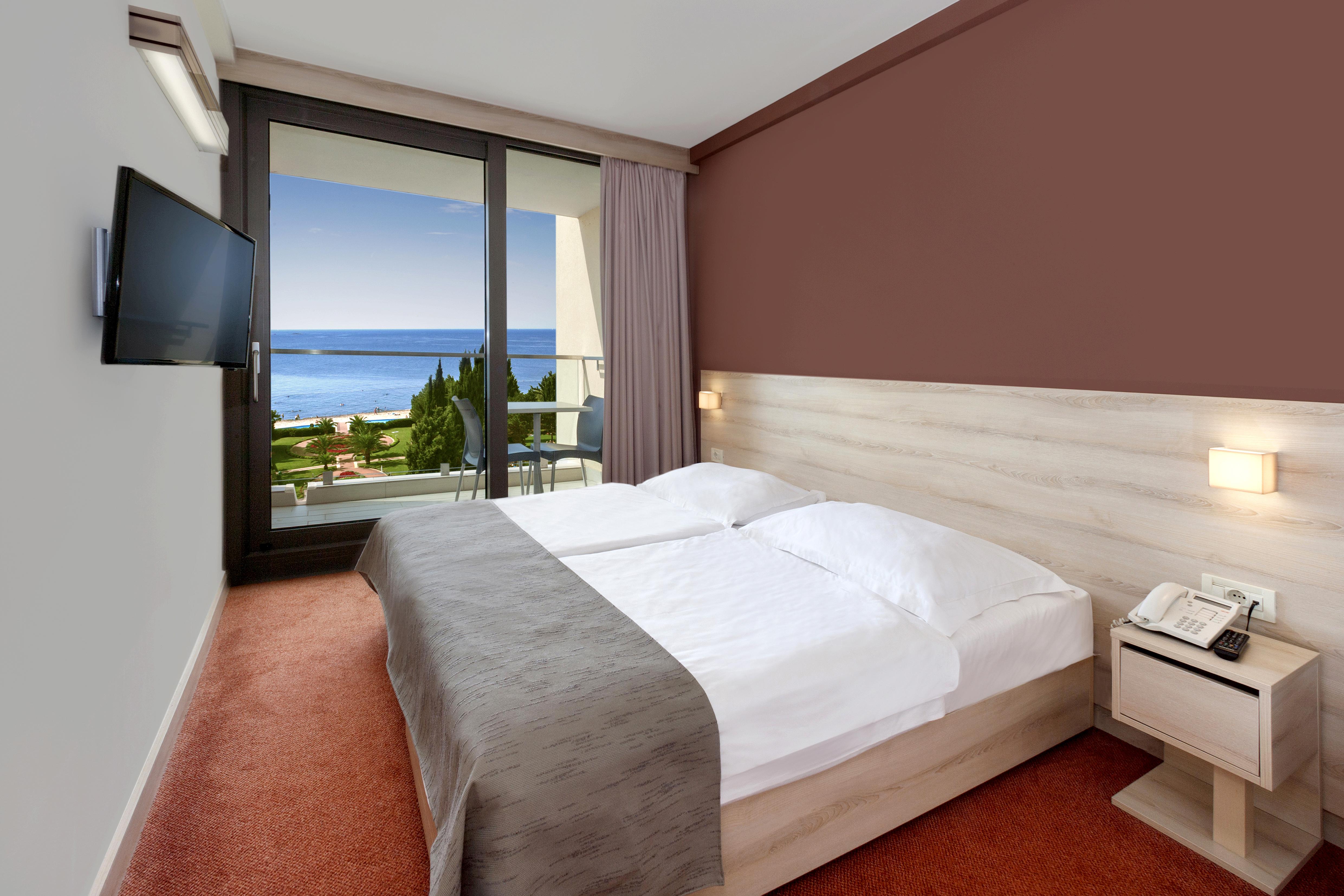 Hotel Materada Plava Laguna Пореч Екстериор снимка