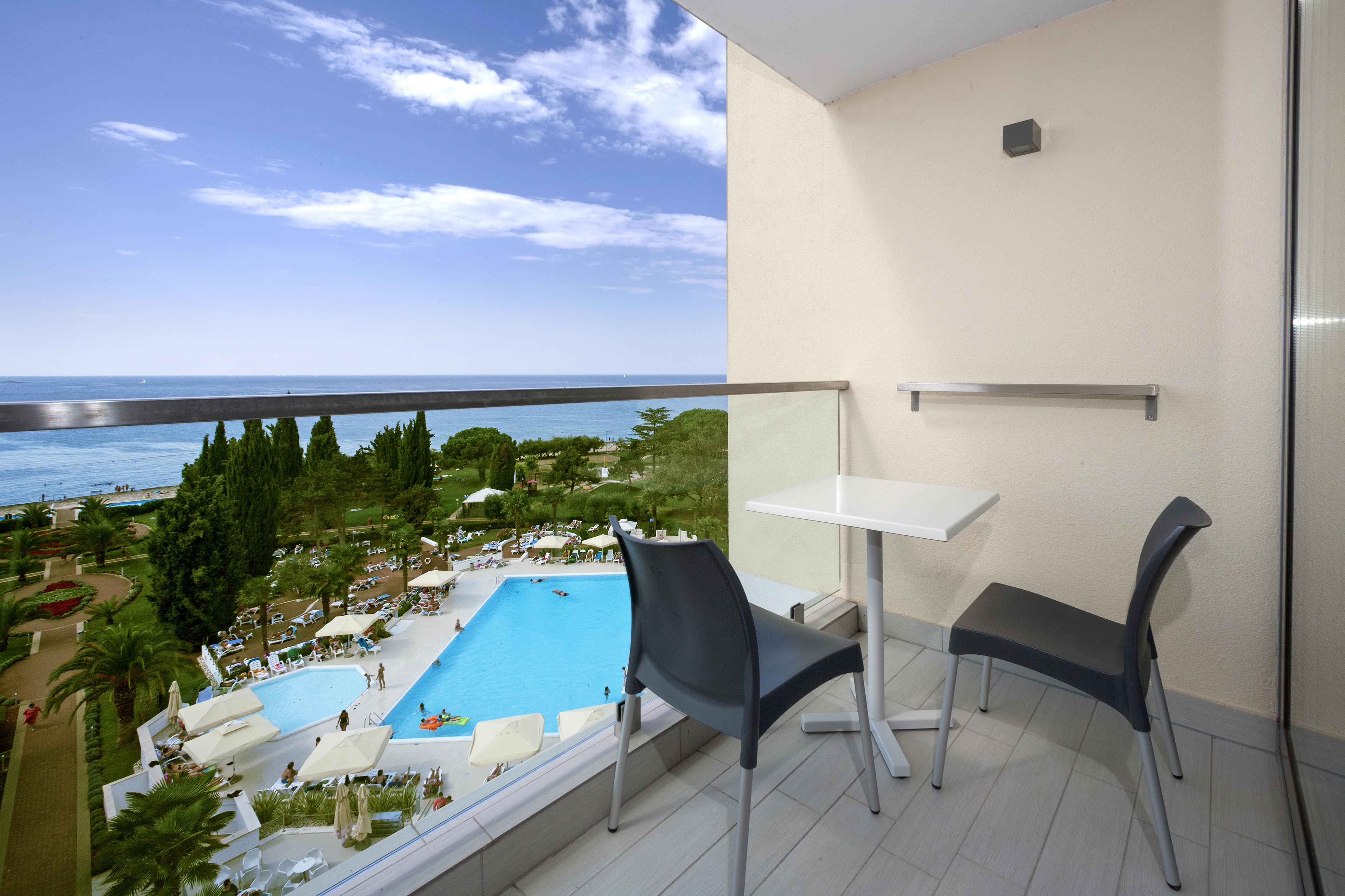 Hotel Materada Plava Laguna Пореч Екстериор снимка