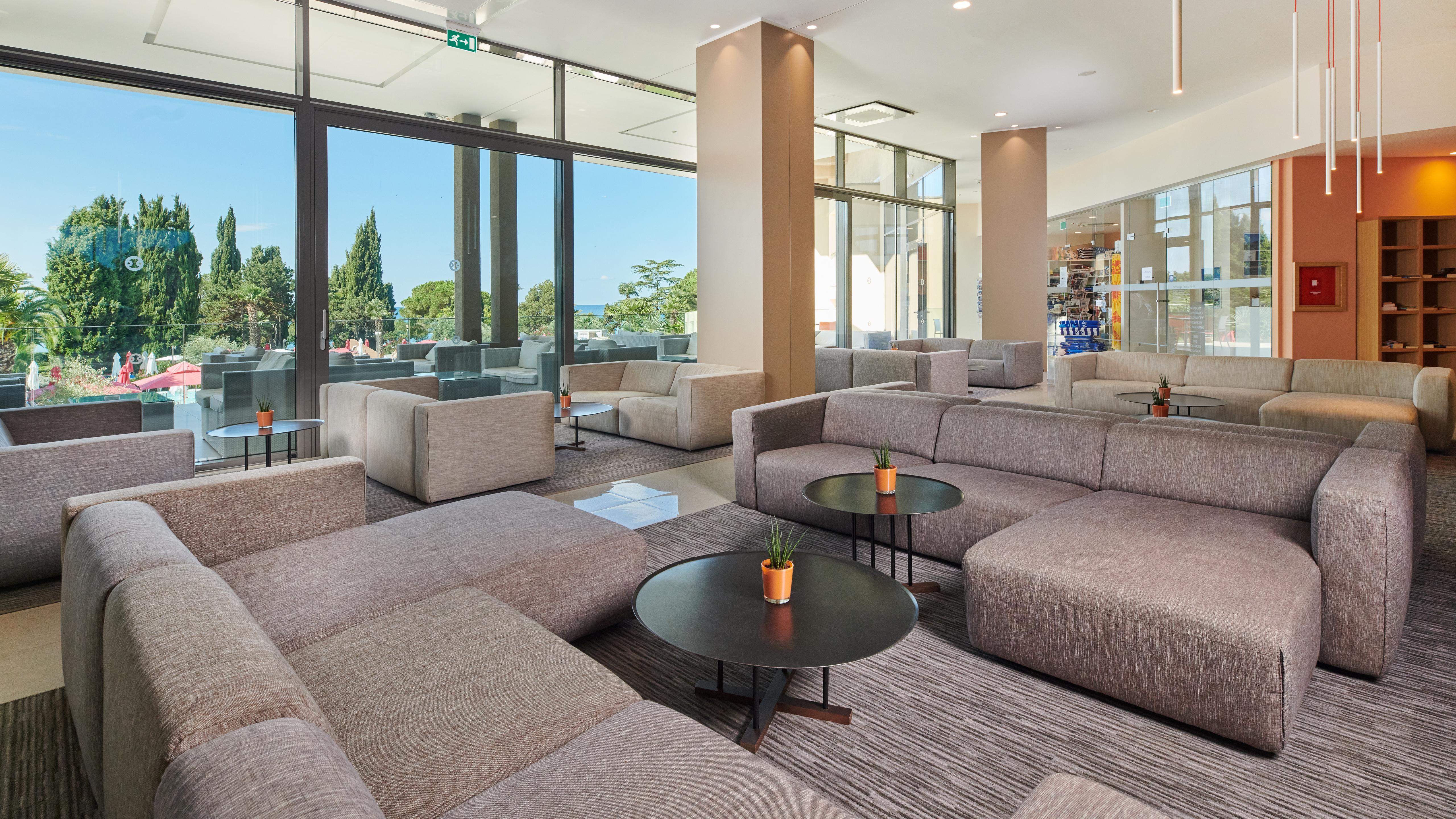 Hotel Materada Plava Laguna Пореч Екстериор снимка