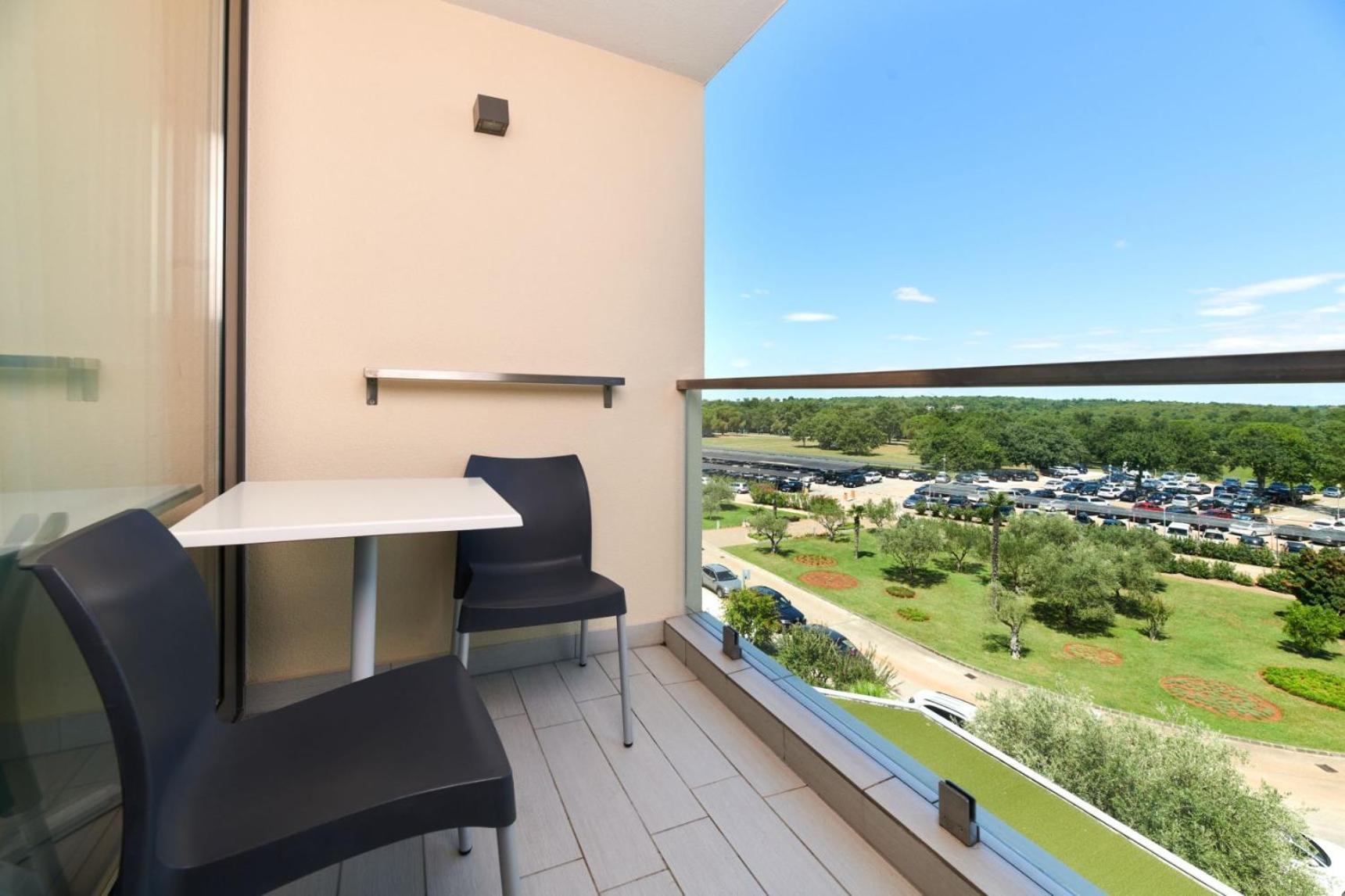 Hotel Materada Plava Laguna Пореч Екстериор снимка